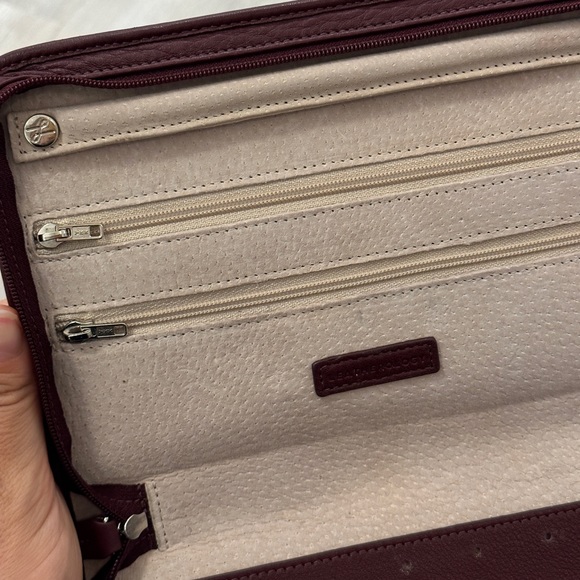 Elegant Burgundy Jewelry Organizer - Picture 5 of 10